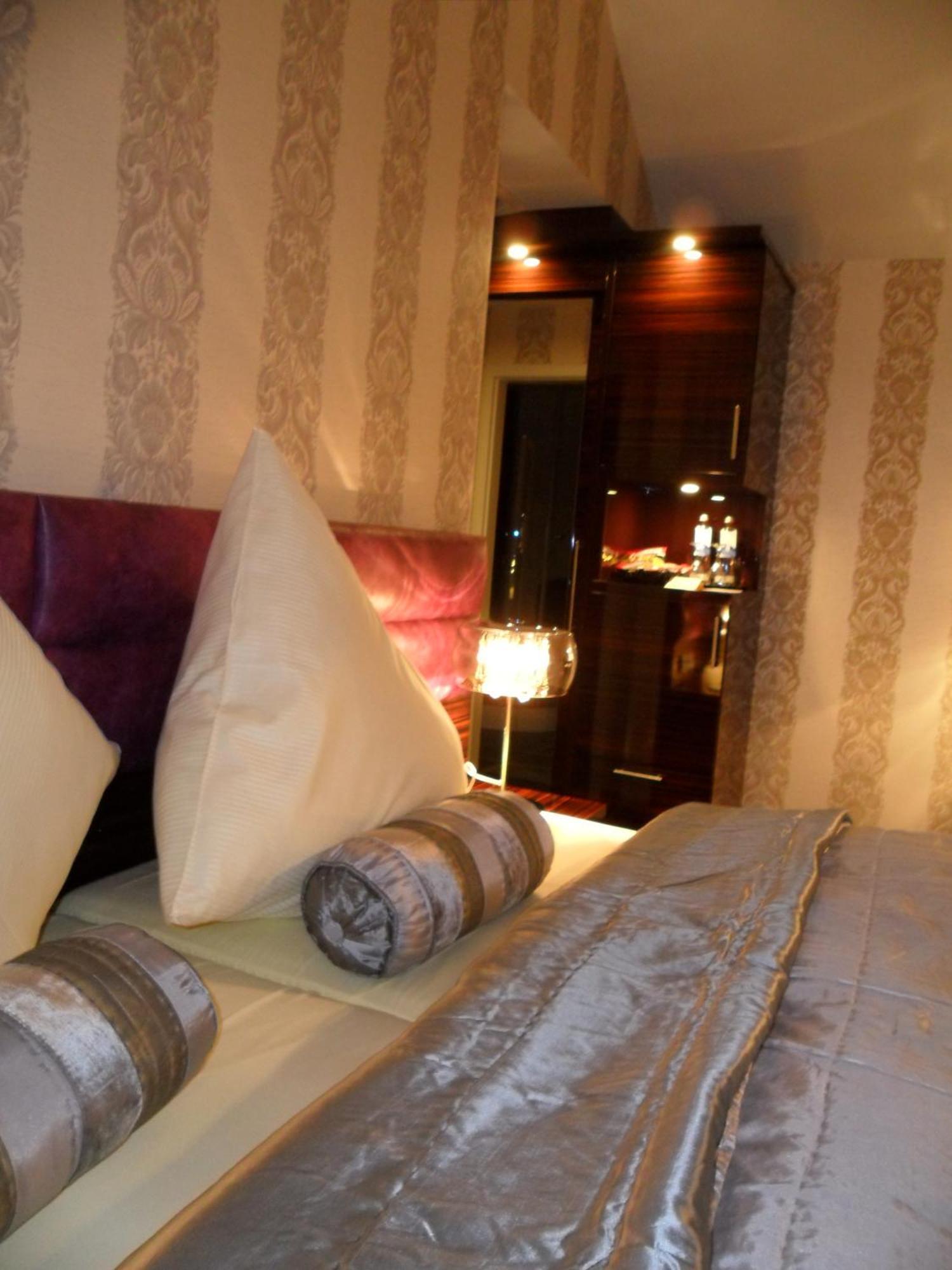 Moselstern Parkhotel Kraehennest Löf Quarto foto